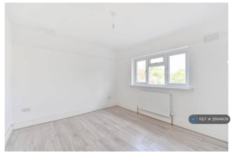 4 bedroom house in River Way, Twickenham, TW2 (4 bed) (#2664609)