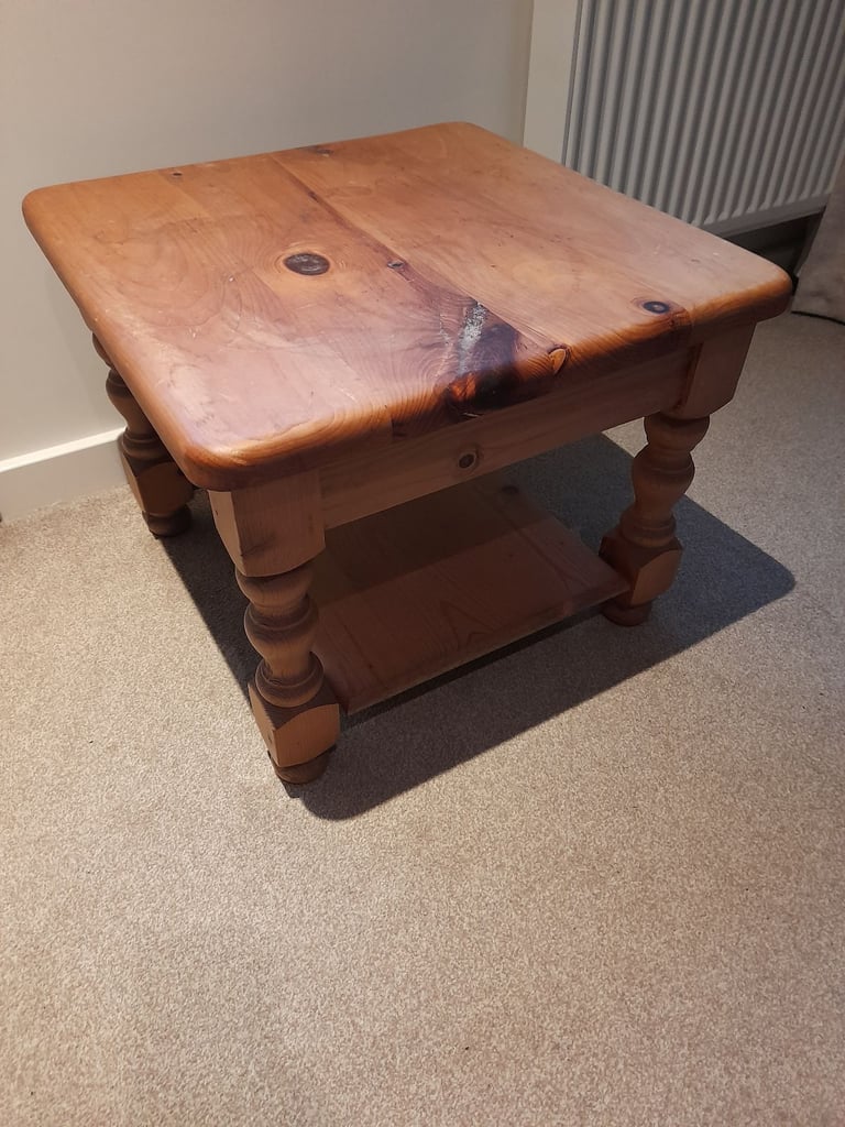 image for Chunky pine coffee table 