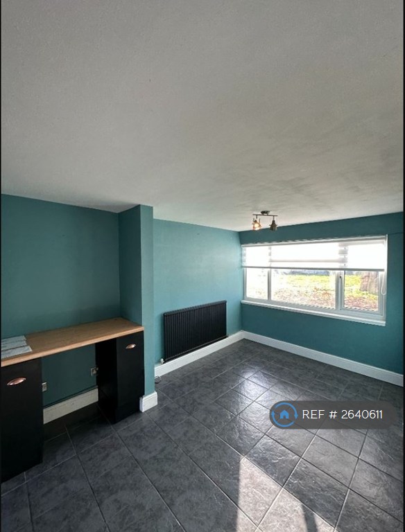 3 bedroom house in Long Riding, Basildon, SS14 (3 bed) (#2640611)