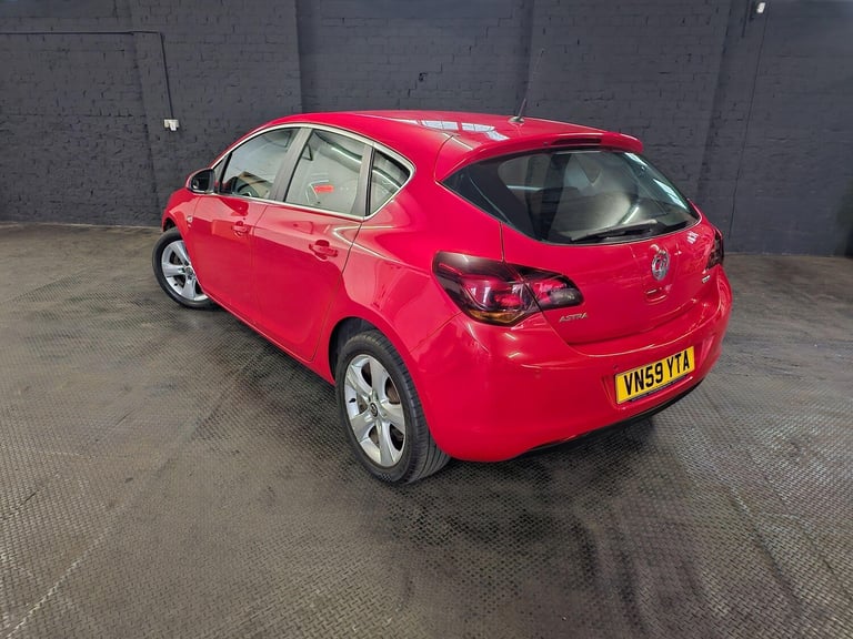 Vauxhall Astra 1.7 CDTi SRi Euro 5 5dr Diesel Manual - Image 4