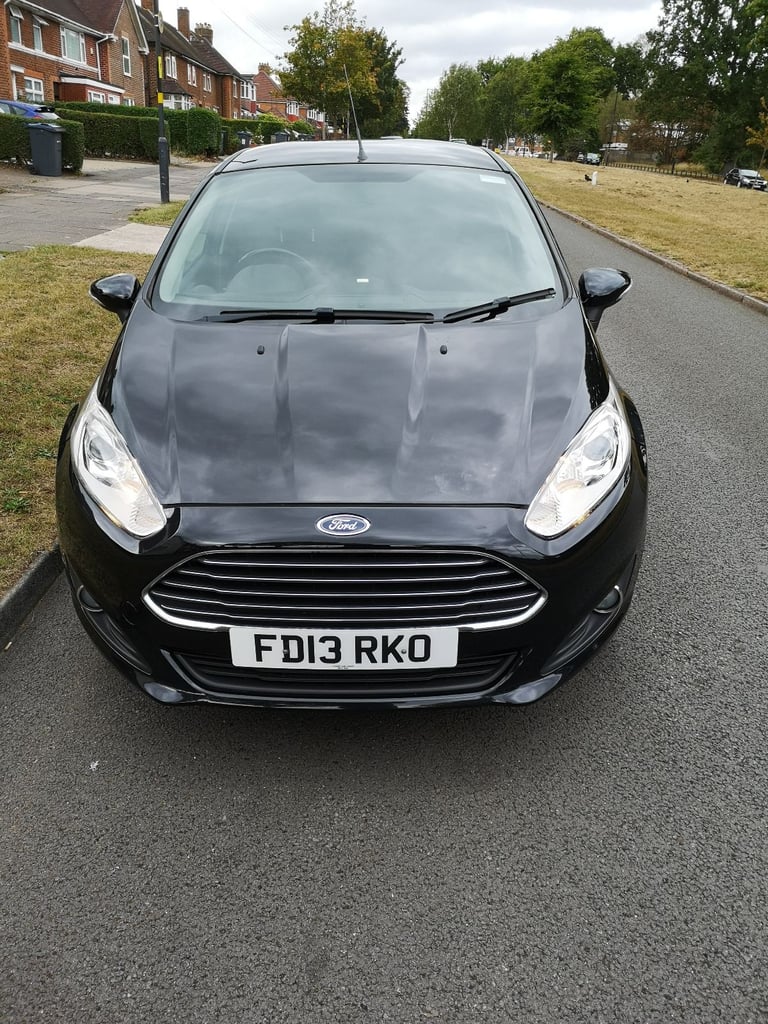 2013 Ford Fiesta Zetec 5 Door 1.2 Low Miles 68k £35 Tax MOT Excellent 1st Car Bargain!!!