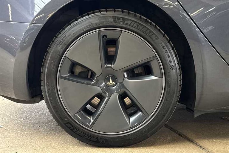 2021 Tesla Model 3 Long Range AWD 4dr Auto SALOON ELECTRIC Automatic