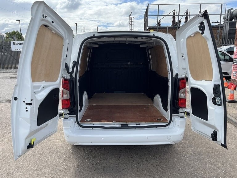 2020 Vauxhall Combo SPORTIVE 1.5CDTi 100 L2 LWB 2300 VAN Panel Van Diesel Manual