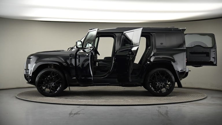 2023 Land Rover Defender 110 3.0 D250 MHEV X-Dynamic HSE SUV 5dr Diesel Auto 4WD Euro 6 (s/s) (25...