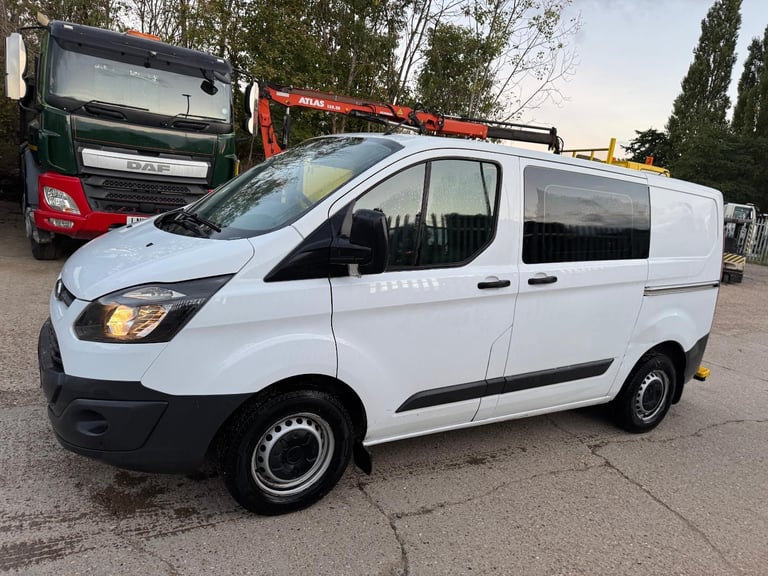 2017 Ford Transit Custom Crew Van