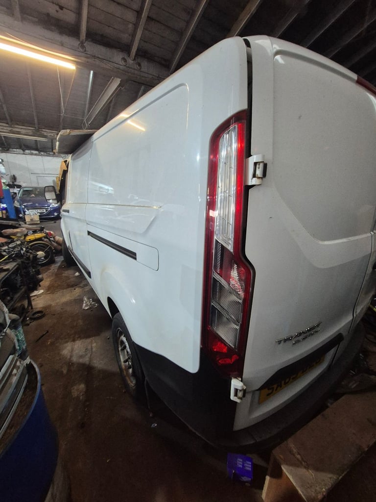 Ford, TRANSIT CUSTOM, Panel Van spares or repair parts project non runner damaged salvage breaker