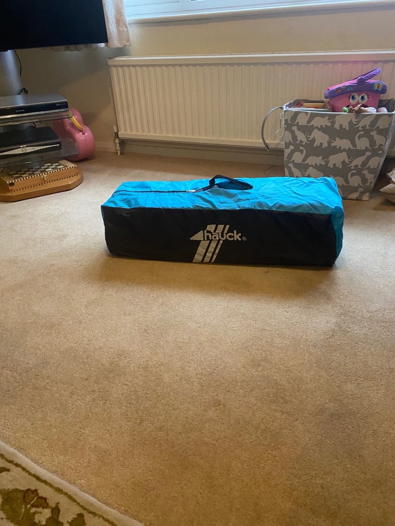 Hauck travel cot