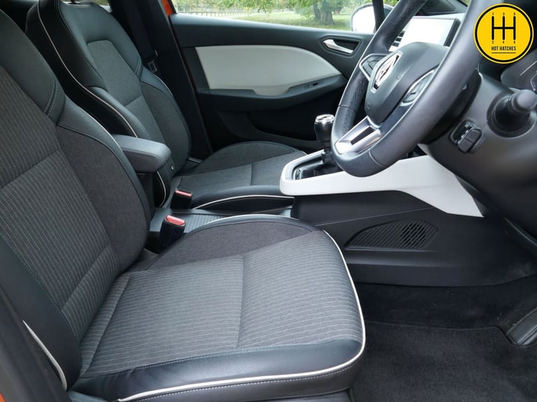 2023 Renault Clio 1.0 TCe Techno Hatchback 5dr Petrol Manual Euro 6 (s/s) (90 ps) Hatchback Petro...