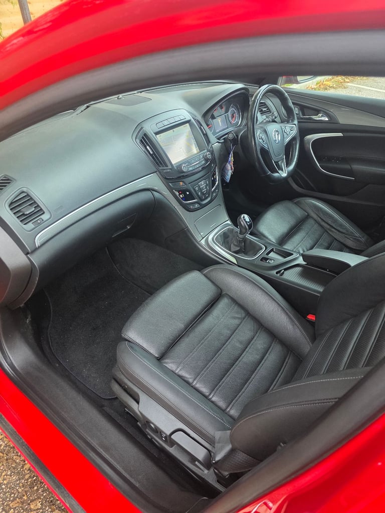 Vauxhall, INSIGNIA, Estate, 2016, Manual, 1956 (cc), 5 doors