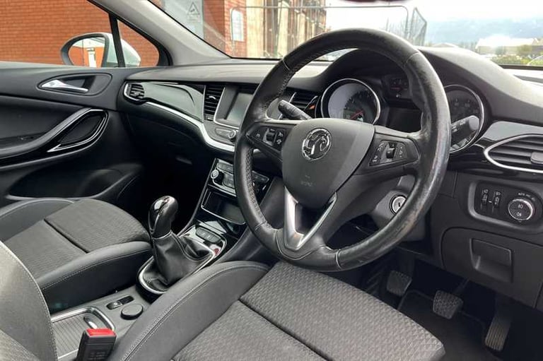 2019 Vauxhall Astra 1.4T 16V 150 Griffin 5dr HATCHBACK PETROL Manual