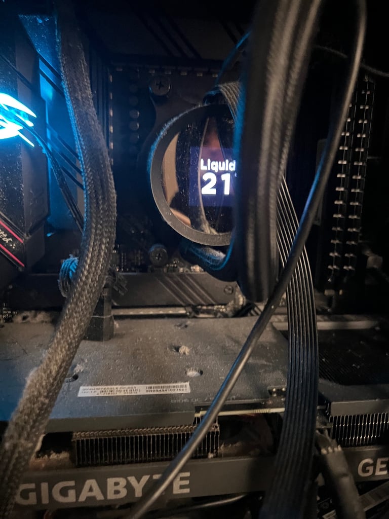 Ryzen 7 5800x3d 4060 Ti