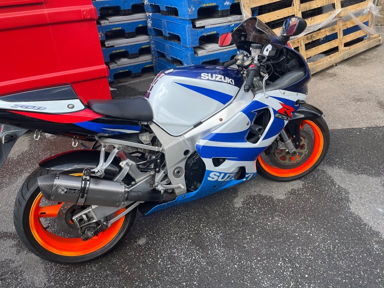 Suzuki, GSX-R, 2001, 749 (cc)