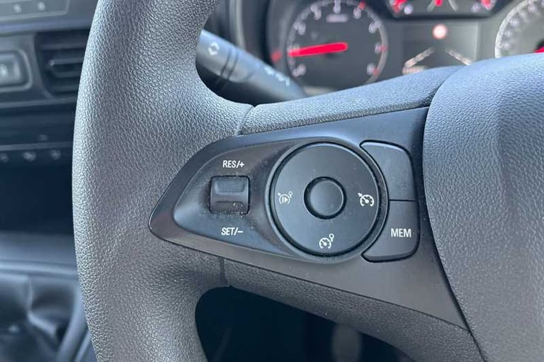 2022 Vauxhall Combo Life 1.5 Turbo D Edition 5dr MPV DIESEL Manual
