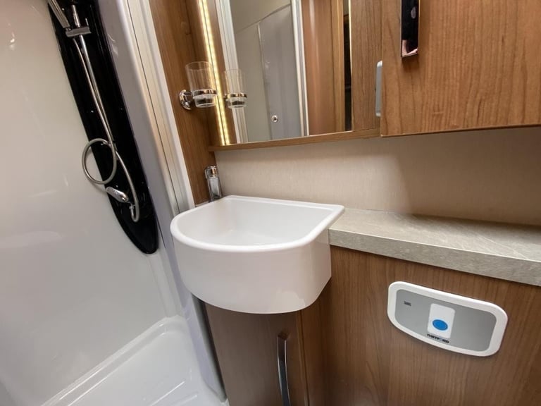 2019 AUTO-TRAIL FRONTIER SCOUT 6 BERTH MOTORHOME