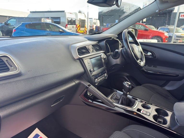 2018 Renault Kadjar 1.3 TCe Dynamique Nav SUV 5dr Petrol Manual Euro 6 (s/s) (140 ps) HATCHBACK P...