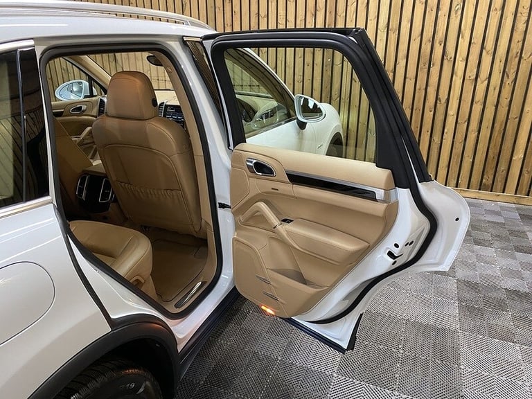 2016 Porsche Cayenne TD V8 S SUV Diesel Automatic