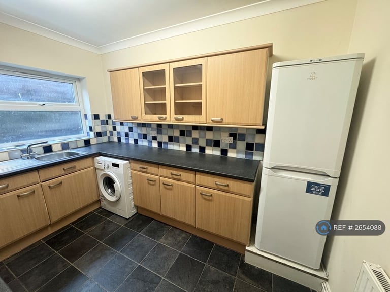 1 bedroom flat in St. Josephs Court, Gabalfa, Cardiff, CF14 (1 bed) (#2654088)