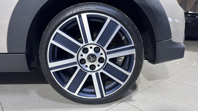 2023 MINI Hatch 1.5 Cooper Exclusive 5dr Auto [Comfort/Nav Pack] HATCHBACK PETROL Automatic