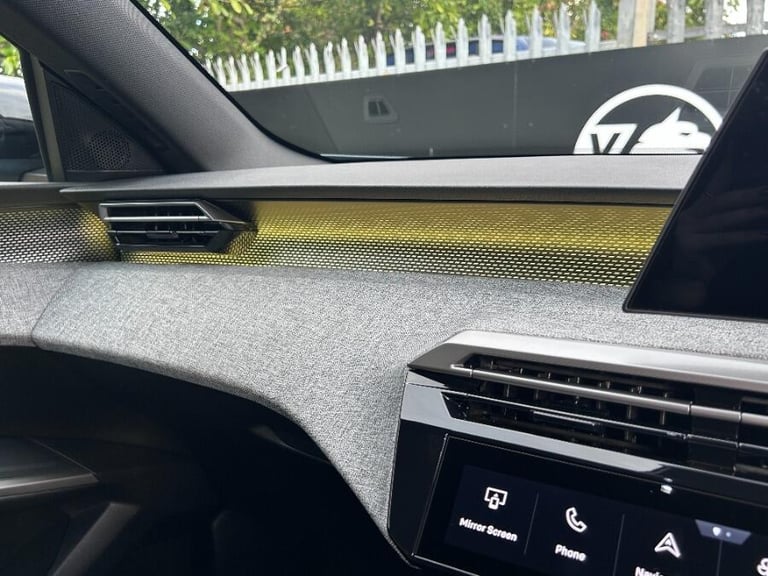 2025 Peugeot 5008 1.2 Hybrid Gt Suv 5dr Petrol Hybrid E Dsc6 Euro 6 (s/s) (136 Ps) HATCHBACK Petr...