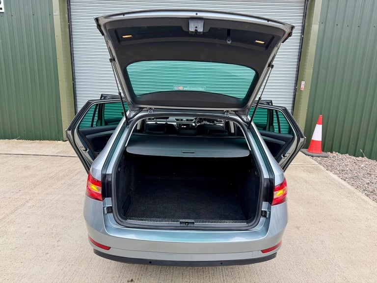 2015 Skoda Superb 2.0 TDI CR SE Business/ULEZ/£20 Road Tax/6 Months Warranty  ESTATE Diesel Manual