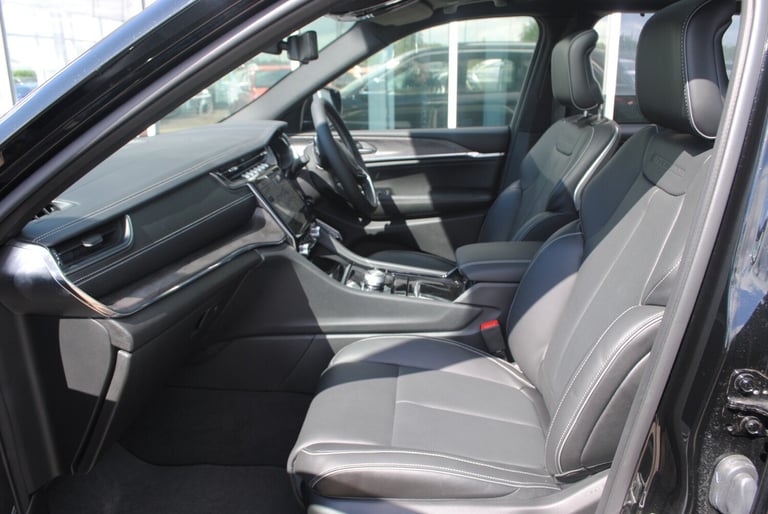 2023 Jeep Grand Cherokee 2.0 Turbo 4xe PHEV Overland 5dr Auto Station Wagon Petrol Parallel PHEV ...