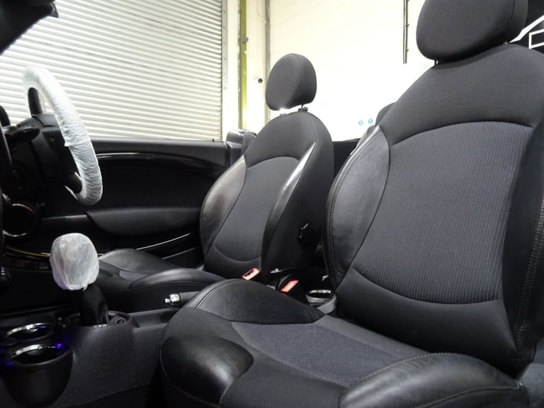 Mini Convertible 1.6 Cooper 2dr Automatic **LOW MILEAGE*ONLY 26000 MILES**