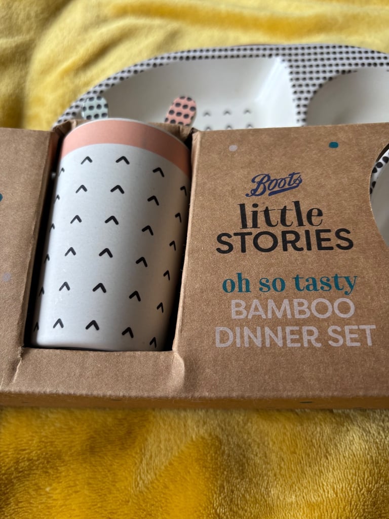 BRAND NEW CHILDRENS BAMBOO FEEDING SET
