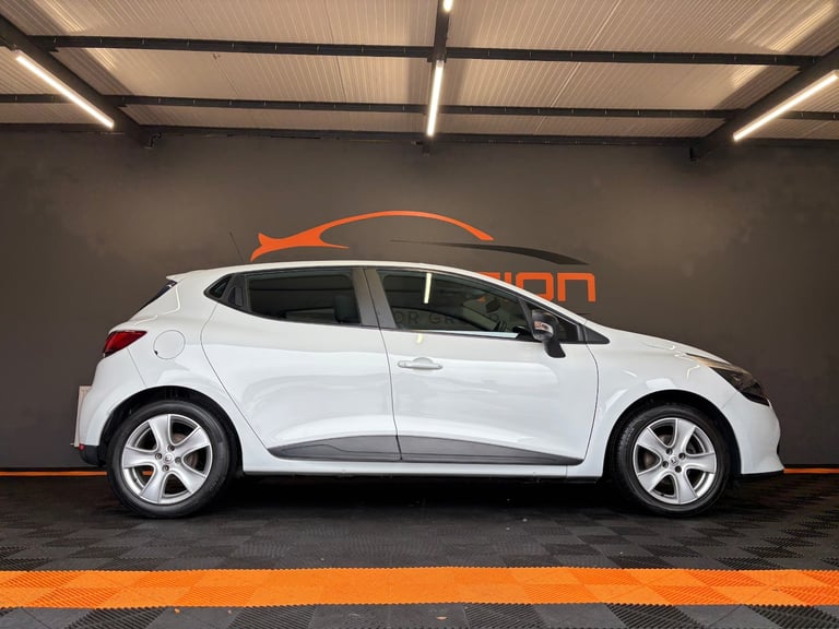 2016 Renault Clio 1.2 16V Play 5dr HATCHBACK Petrol Manual