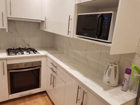 1 Ensuite room in a house share to rent in NW9 #983