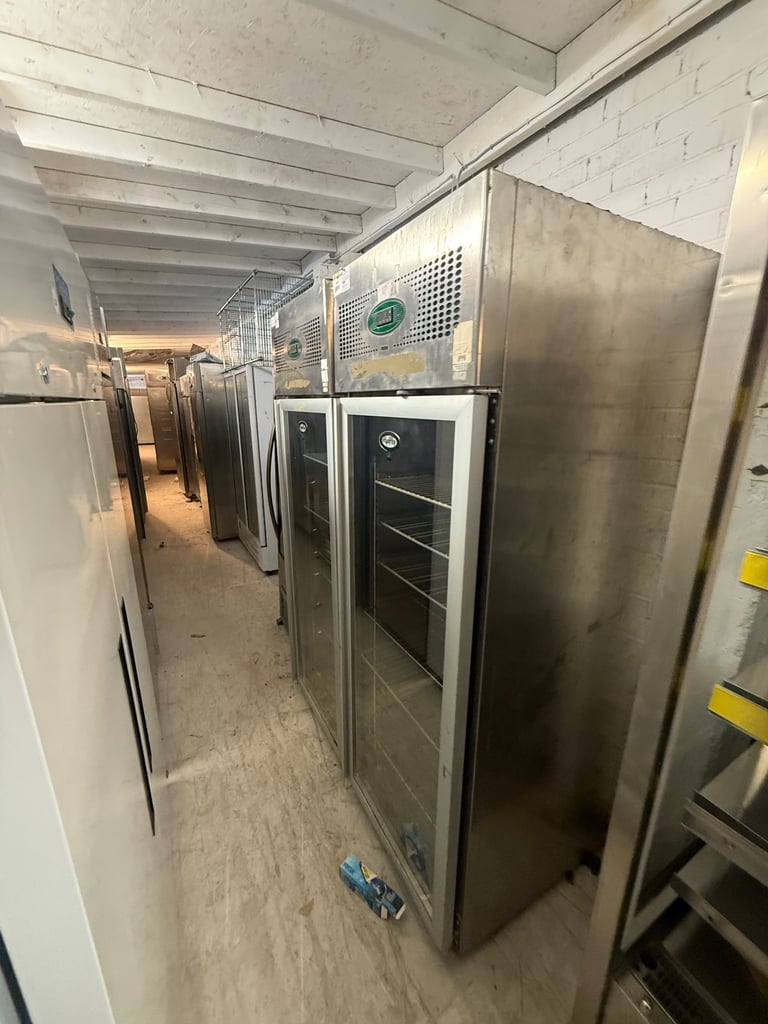 Commercial fridge freezer cafe shop restaurant takeaway chiller freezer fridge Williams foster 