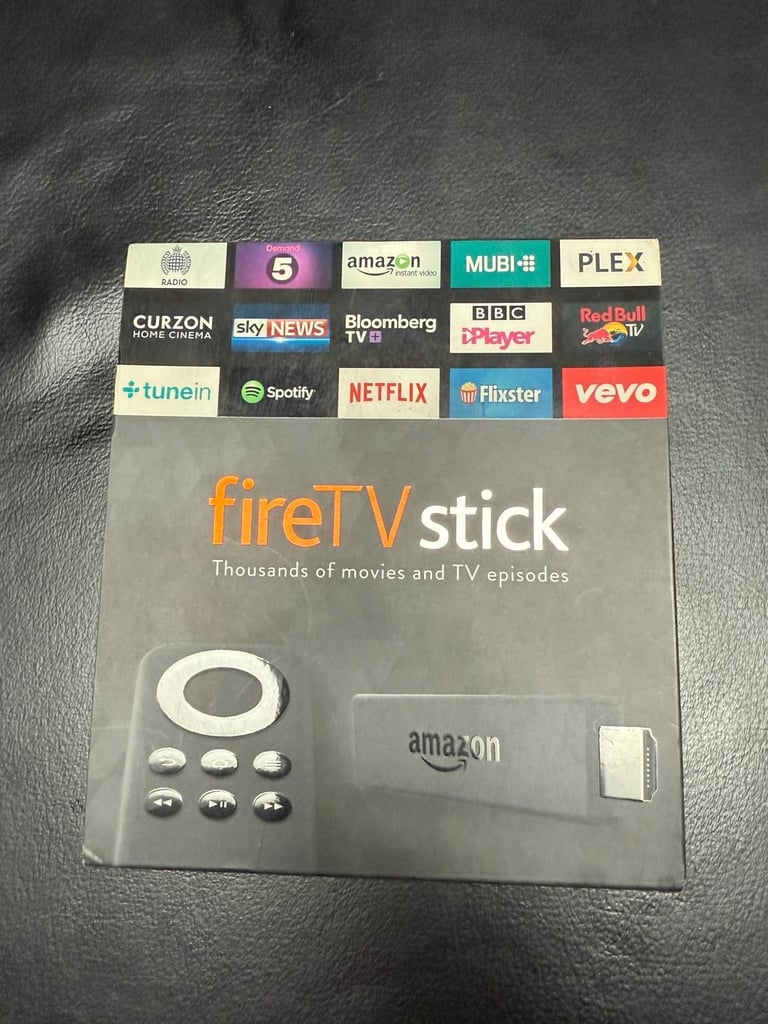 Pioneer 50in HD Ready Plasma TV Package with accessories in immaculate condition 