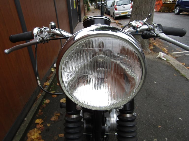 TRIUMPH TIGER T110 BONNEVILLE LOOKALIKE 1957  PRE UNIT . 8319 MILES .
