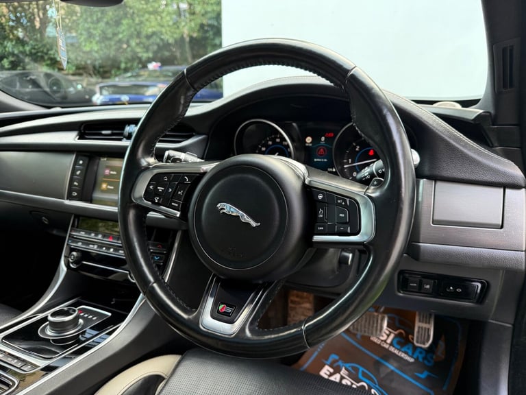 2016 Jaguar XF 3.0d V6 S 4dr Auto SALOON DIESEL Automatic