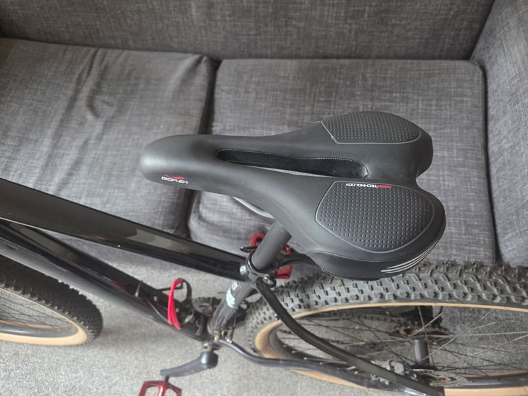 Orbea MX40 mountain bike