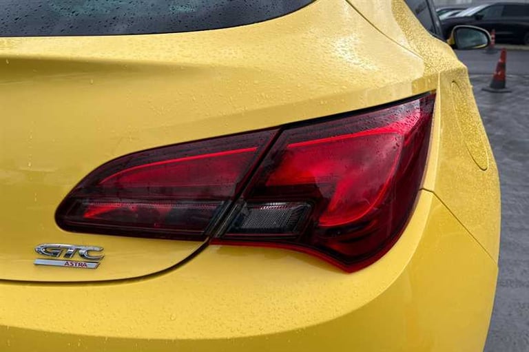 2015 Vauxhall Astra GTC 2.0 CDTi SRi Coupe 3dr Diesel Manual Euro 5 (s/s) (165 ps) Coupe Diesel M...