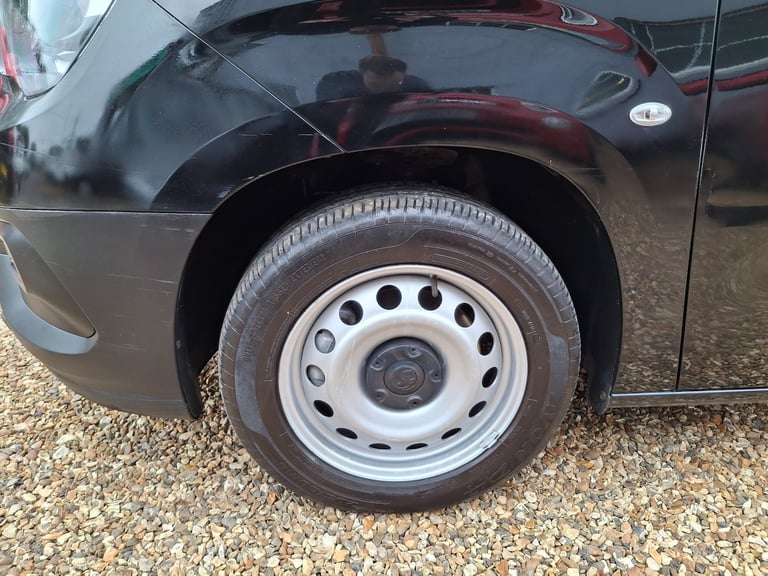 2019 Vauxhall Combo 1.5 Turbo D 2300 Edition Panel Van 6dr Diesel Manual L2 H1