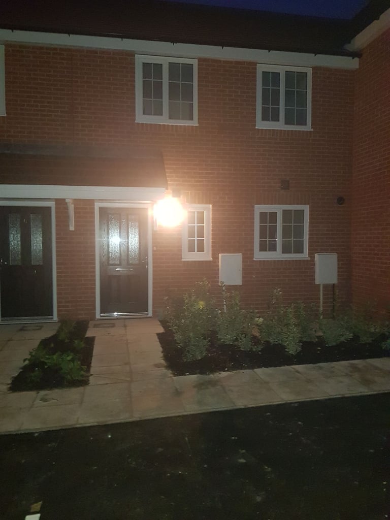 To complete 3 way swap -  3 bed wanted Alton or within 1 hour mile radius of Portslade (East Sussex)