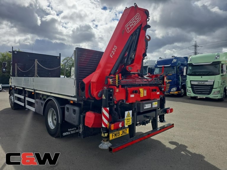 2019(19) FA LF 230 4x2 DROPSIDE REAR MOUNTED CRANE