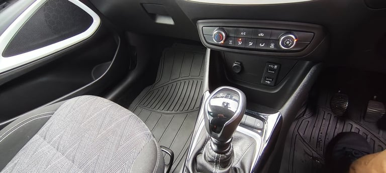 2021 Vauxhall Crossland X 1.2T [110] SRi Nav 5dr [6 Spd] [S/S] HATCHBACK PETROL Manual