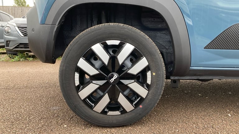 2025 Dacia Spring 27kWh Expression 65 48kW 5dr Auto Electric Hatchback Hatchback Electric Automatic