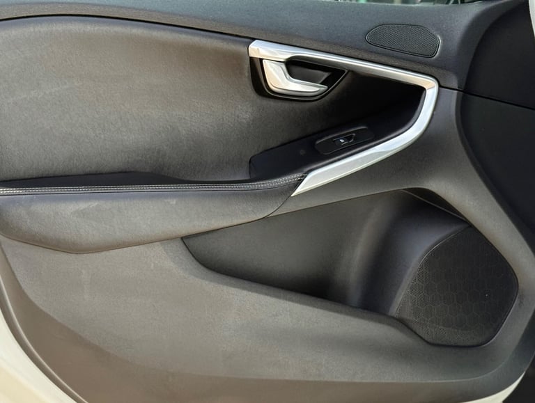 2015 Volvo V40 1.6 D2 R-Design Powershift Euro 5 (s/s) 5dr Diesel