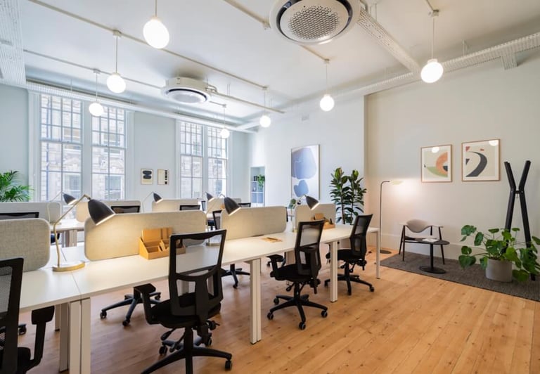 *Temple* Private Serviced Offices: Units from 3 to 25 desks for rent EC4Y