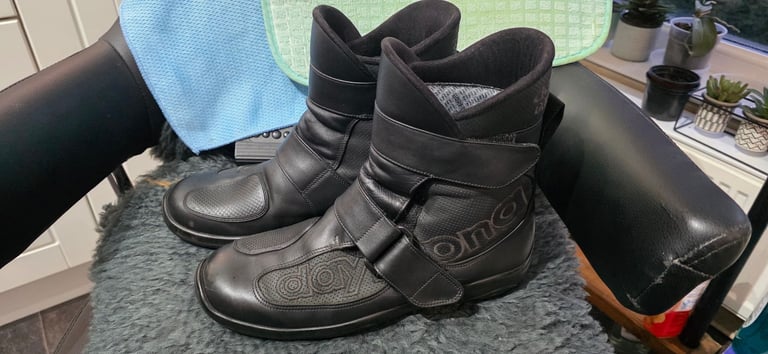 Daytona Journey XCR Boots Size UK9 EU43 