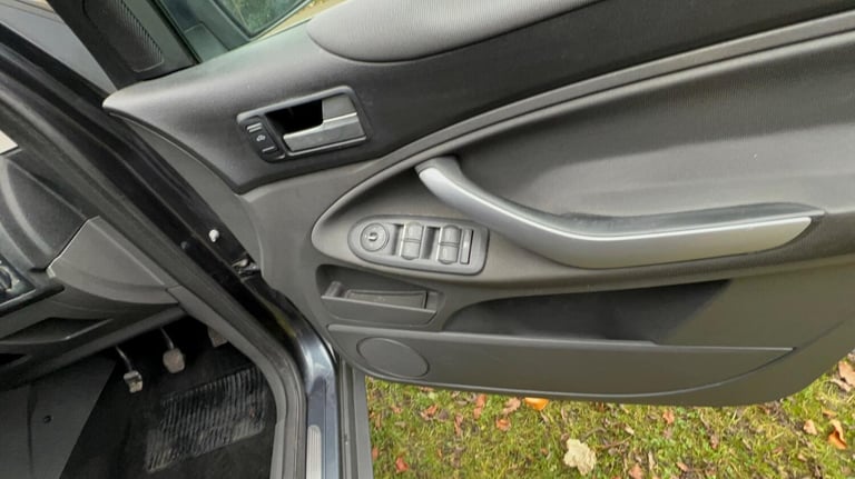 FORD KUGA 2.0 TDCi Zetec Grey Manual Diesel 2010