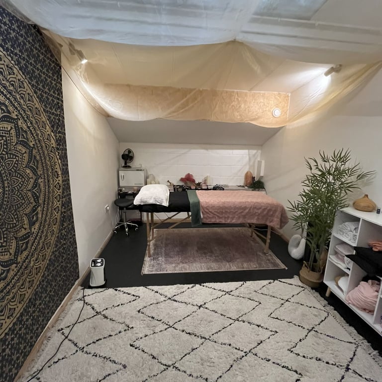 Beauty Room | Therapist Room | Therapy Room | Creative Space In Hackney Wick, East London E9