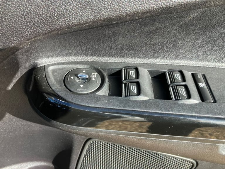 2012 Ford B-MAX 1.6 Zetec MPV 5dr Petrol Powershift Euro 5 (105 ps) MPV Petrol Automatic