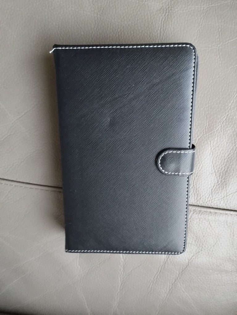 10” Tablet Keyboard case with USB & Built in Stand NEW