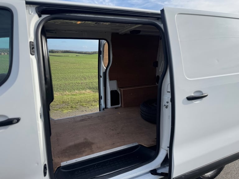 2016 Citroen Dispatch 1400 2.0 BlueHDi - NO VAT - ULEZ FREE - FULL HISTORY