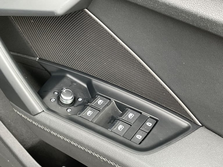  Audi A3 Sportback 1.5 Tfsi 35 S Line Sportback 5dr Petrol Manual Euro 6 s/s