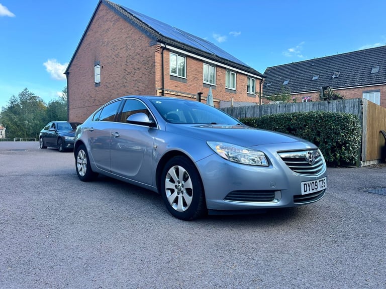 Vauxhall, INSIGNIA, Hatchback, 2009,  1956 (cc), 5 doors